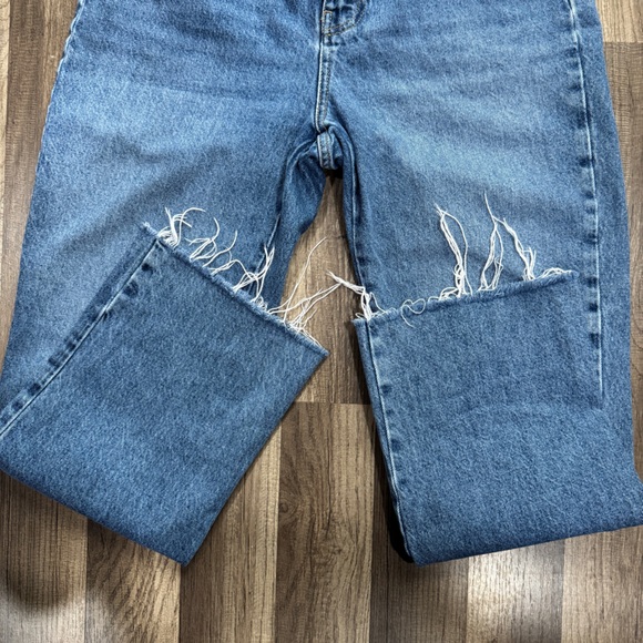 Zara Blue Jeans - Picture 6 of 6